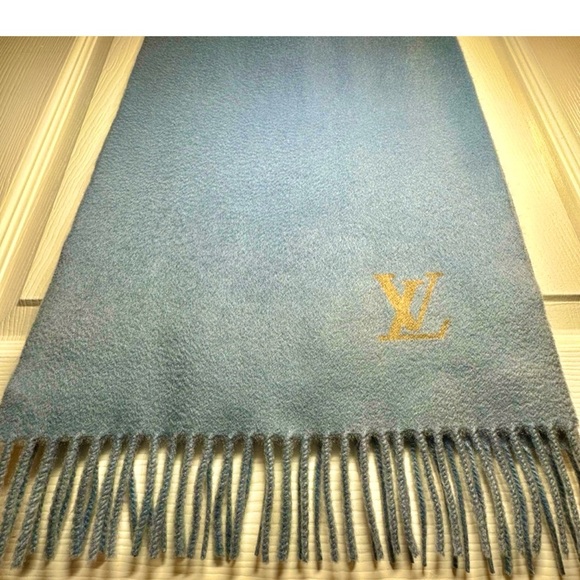 💙Authentic Louis Vuitton Blue Cashmere Scarf Stole super soft. Great for men - Picture 5 of 6
